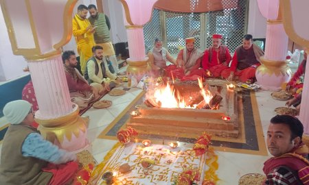 बज्रेश्वरी देवी मंदिर कांगड़ा में मनाई श्री भैरव जयंती, सवा लाख मंत्रोचारण के साथ किया हवन -यज्ञ 