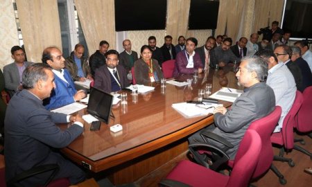 ई-टैक्सी की खरीद के लिए ऋण पर गारंटी देगी सरकार : मुख्यमंत्री 