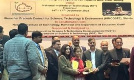 रैल स्कूल की दिव्यांशी दिल्ली में होने वाली चिल्ड्रन साइंस कांग्रेस में हिमाचल का करेगी नेतृत्व