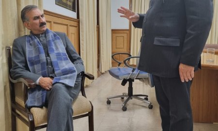 पूर्व विधायक चौधरी सुरेंद्र काकू ने सीएम सुक्खू से की मुलाकात