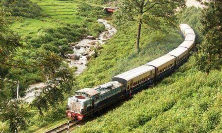 काँगड़ा घाटी में फिर पटरी पर लौट आई ट्रेन