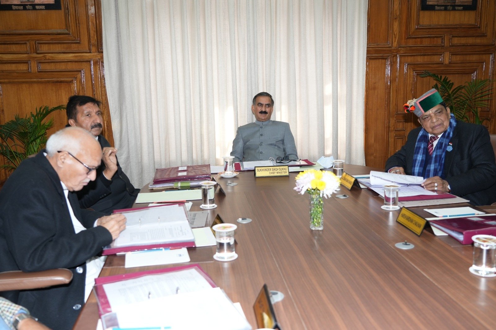 हिमाचल मंत्रिमंडल बैठक की मुख्यमंत्री ने की अध्यक्षता, लिए कई  महत्वपूर्ण फैसले