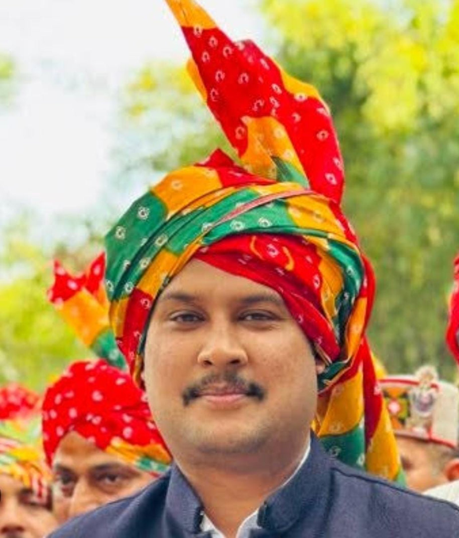 मेडिकल कॉलेज टांडा पहुंचे मंत्री यादविंद्र गोमा, कैंसर मरीजों के लिए दिए रूम हीटर और हीट बैग