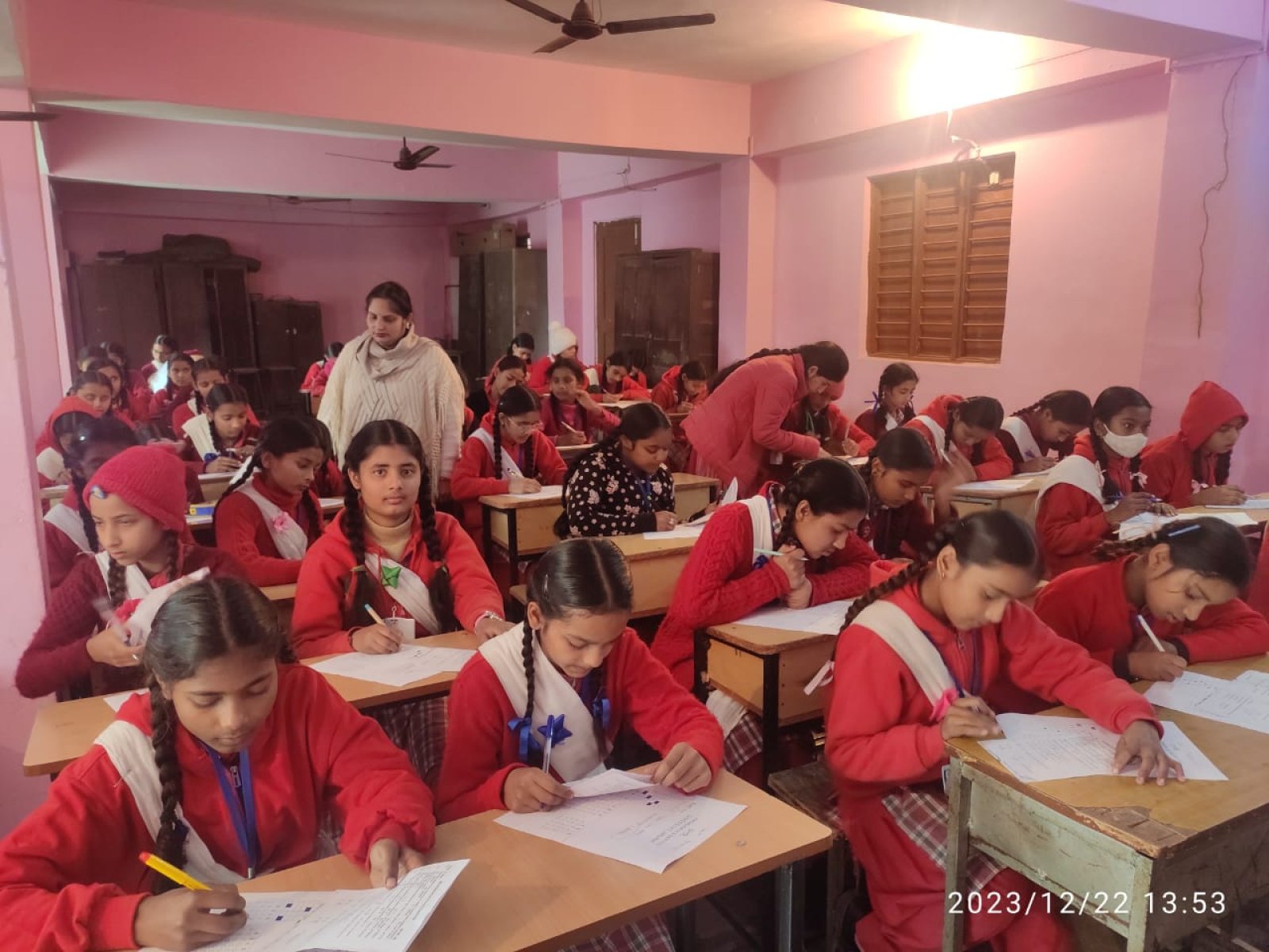 कन्या विद्यालय नादौन में धूमधाम से मनाया राष्ट्रीय गणित दिवस
