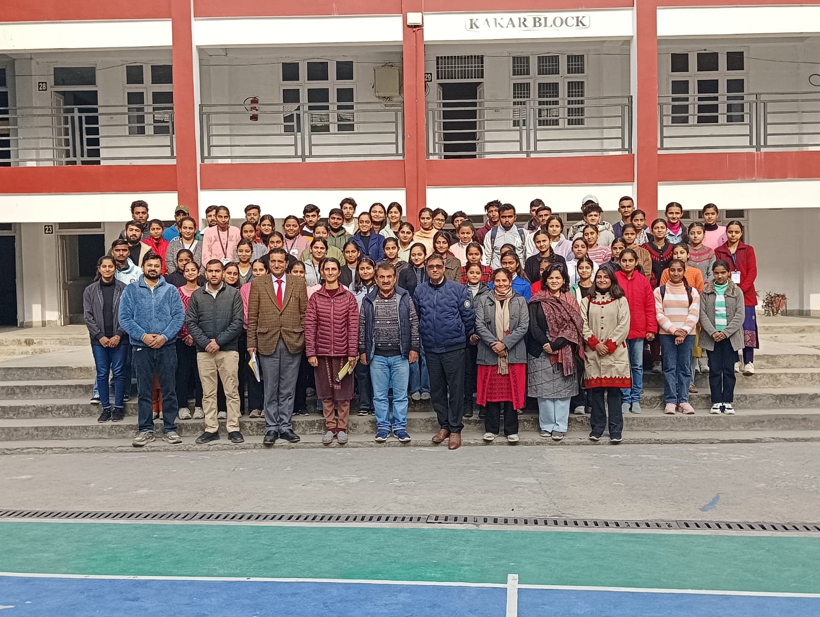 एमसीएम डीएवी कॉलेज कांगड़ा में भौतिक विज्ञान के लिए विशिष्ट व्याख्यान का आयोजन