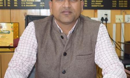 आपातकालीन वाहनों को मिलेगी डीजल- पेट्रोल भरवाने की प्राथमिकता