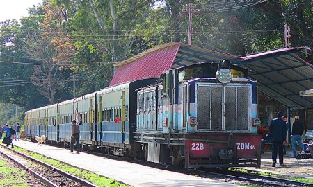 ट्रेनों की बहाली तक जारी रहेगा, ट्रेन चलाओ यात्रा प्रदर्शन 