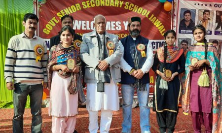 स्कूल की चारदीवारी में बनता है बच्चों का भविष्य : कृषि मंत्री चन्द्र कुमार