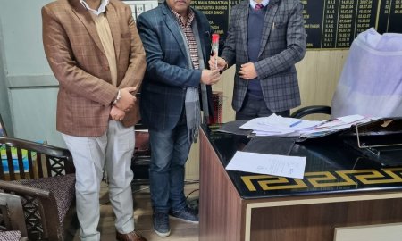 कांग्रेस प्रदेश प्रवक्ता अशोक हिमाचली ने एसडीएम कांगड़ा से की मुलाक़ात