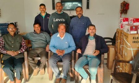 हवाई अड्डा विस्तारीकरण प्रभावित समाज कल्याण कमेटी की बैठक इच्छी में हुई संपन्न