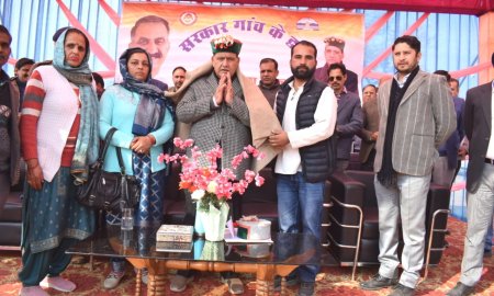 भटियात के गरनोटा में आयोजित हुआ 'सरकार गांव के द्वार' कार्यक्रम