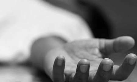 गंगा में बार बार डुबकी लगवा कर अपने ही बच्चे की ली जान