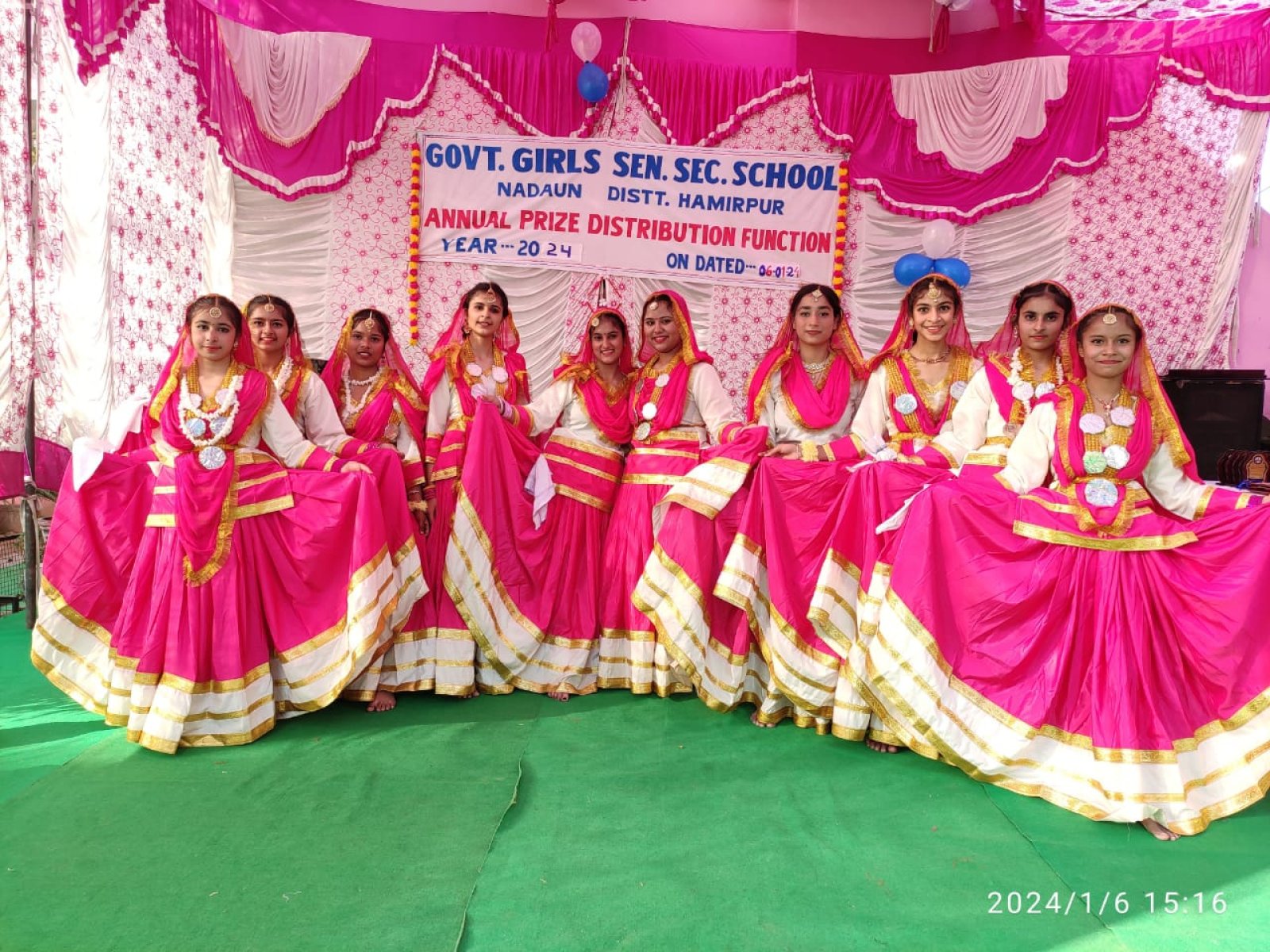 नादौन कन्या विद्यालय के वार्षिक समारोह कार्यक्रम में दिखी भारतीय संस्कृति की झलक।