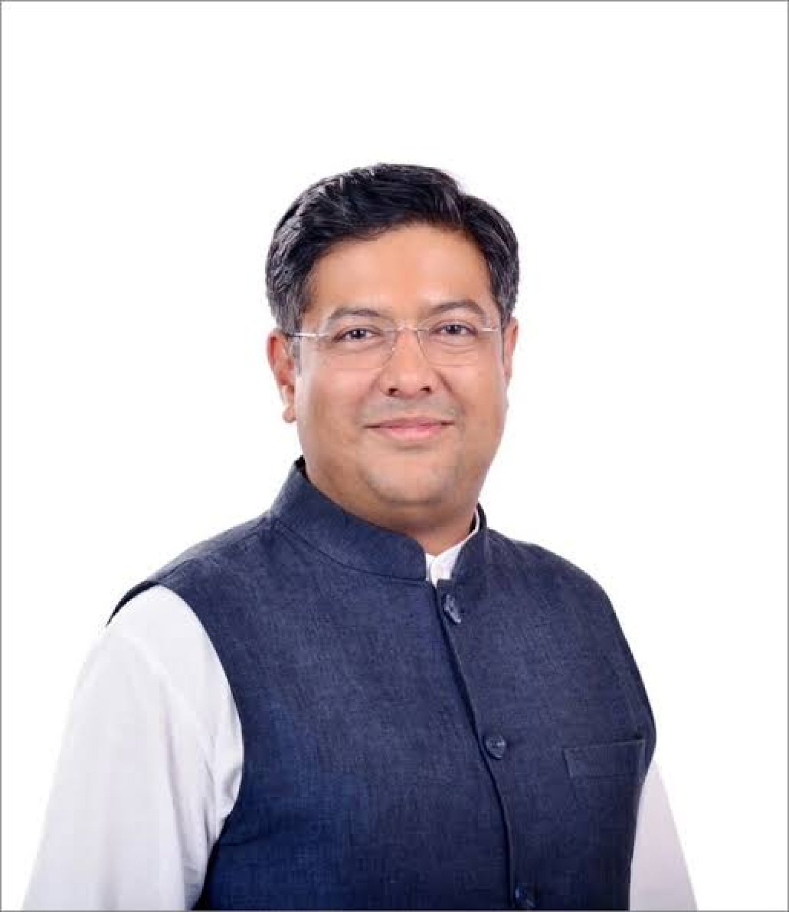 आशीष बुटेल ने किया राजस्व सदन भवन पालमपुर का उद्घाटन