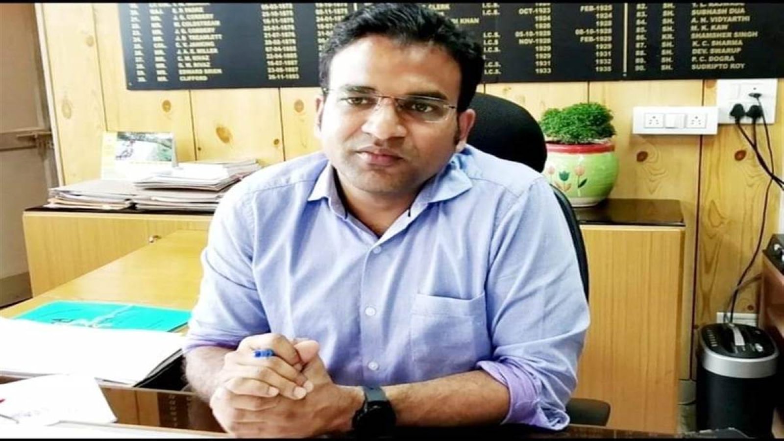जिला के धुंध वाले उपमंडलों में प्रातः 10:00 बजे खुलेंगे स्कूल : डीसी इंदौर फतेहपुर नूरपुर जवाली देहराज्वालामुखी जयसिंहपुर के लिए आदेश जारी