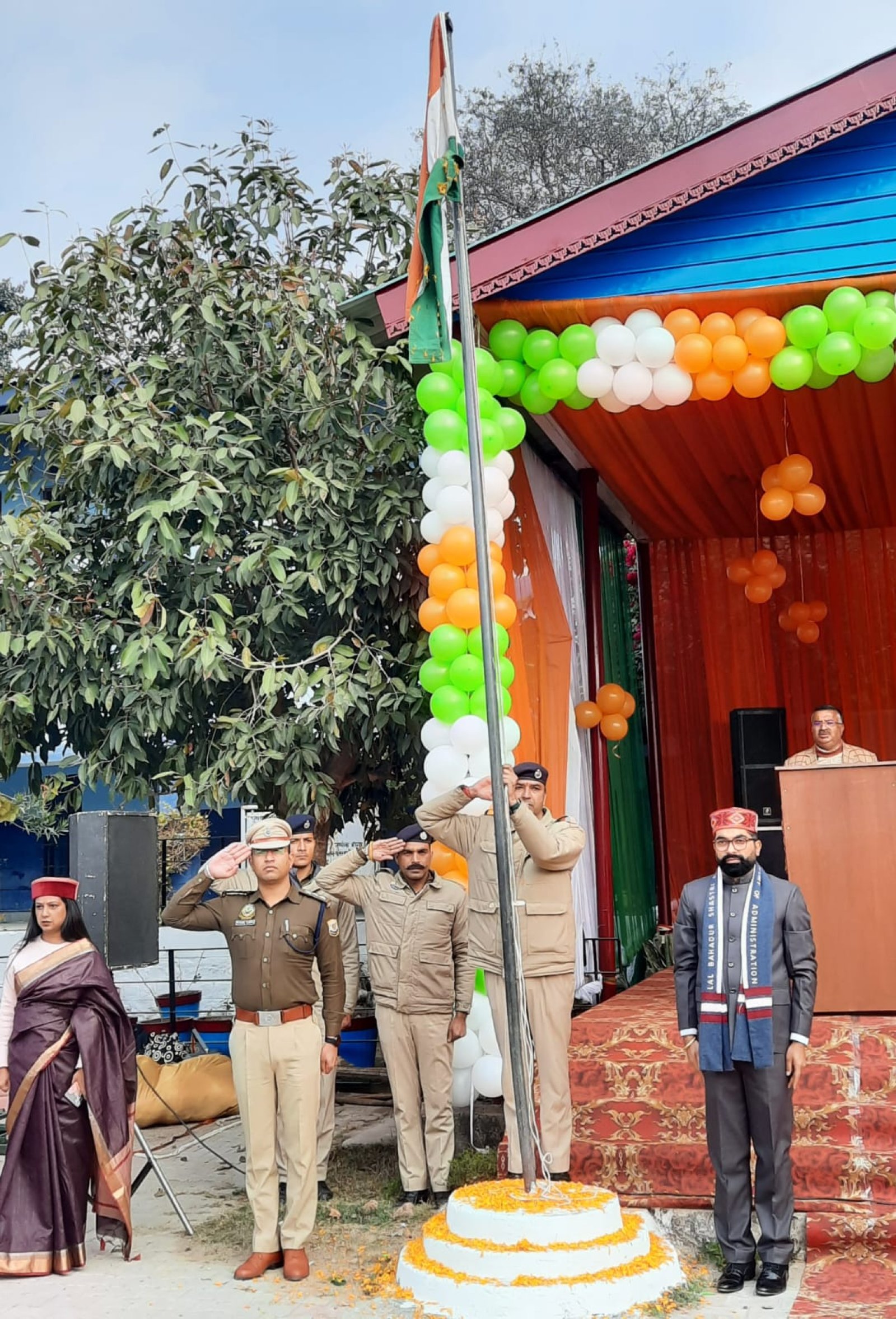 नूरपुर में मनाया गणतंत्र दिवस समारोह, एसडीएम ने फहराया तिरंगा