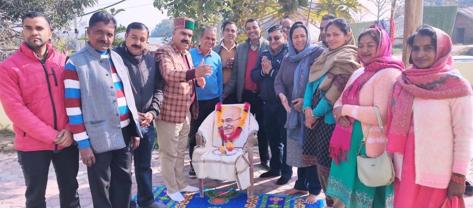 बड़सर में मनाई राष्ट्रपिता की पुण्यतिथि, विधायक इंद्रदत्त लखनपाल ने दी श्रद्धांजलि