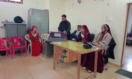  स्थानीय कलाकारों ने ग्राम पंचायत ककरहट्टी व जाडली में लोगों को किया जागरूक