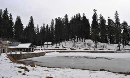 मंडी में यातायात की आवाजाही प्रभावित, बिजली भी हुई बंद
