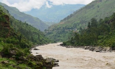 किन्नौर के पांगी नाला के पास हुआ हादसा, सतलुज में गिरी गाड़ी दो लोग लापता