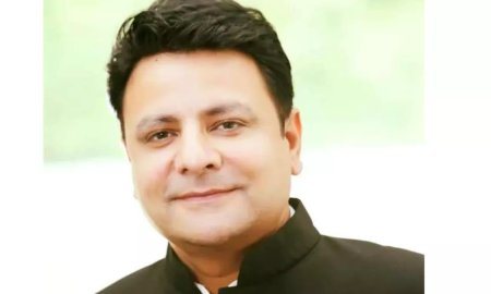 कई गांवों में खराब चल रही पानी की मोटरें, काम में कोताही नहीं की जाएगी सहन : सुधीर शर्मा