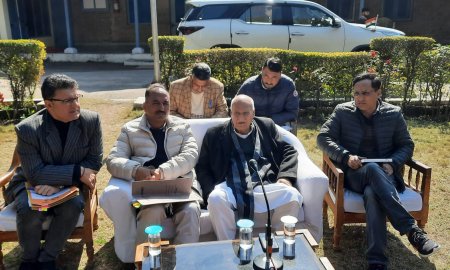 चंद्र कुमार ने ज्वाली में की विकास कार्यों की समीक्षा बैठक