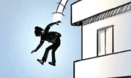 स्कूल की तीसरी मंजिल से नीचे गिरी छात्रा हालत गंभीर