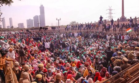 किसानों के भारत बंद से धरना स्थल में बदले टोल प्लाजा