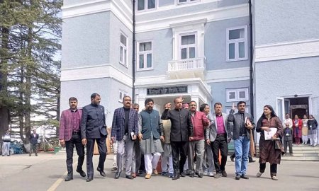 मुख्यमंत्री के जवाब पर विपक्ष ने किया वॉकआउट, बल्क ड्रग पार्क-अली खड्ड विवाद पर सदन में हंगामा