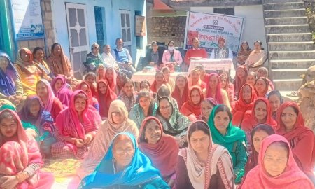 आंगनबाड़ी केन्द्र 'पध्याण' में "वो दिन" के तहत जागरूकता शिविर का किया आयोजन