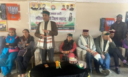 राज्य सरकार हर मोर्चे पर विफल, केंद्र की योजनाओं के सहारे चल रहा प्रदेश: जयराम ठाकुर