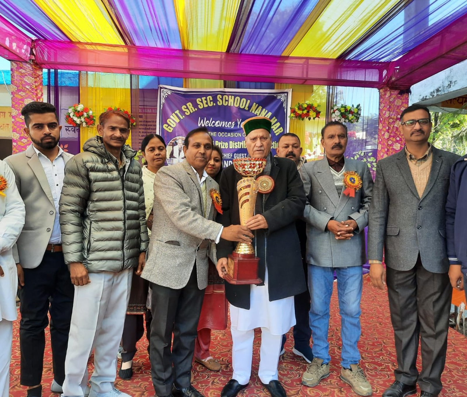 कृषि मंत्री ने नाणा-हार स्कूल के वार्षिक वितरण समारोह में मेधावी छात्रों को किया सम्मानित