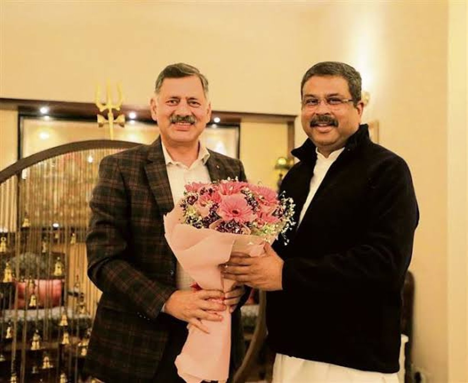 राजेश धर्माणी ने केंद्रीय शिक्षा मंत्री से की मुलाकात, शिक्षा से संबंधित मामलों पर की चर्चा