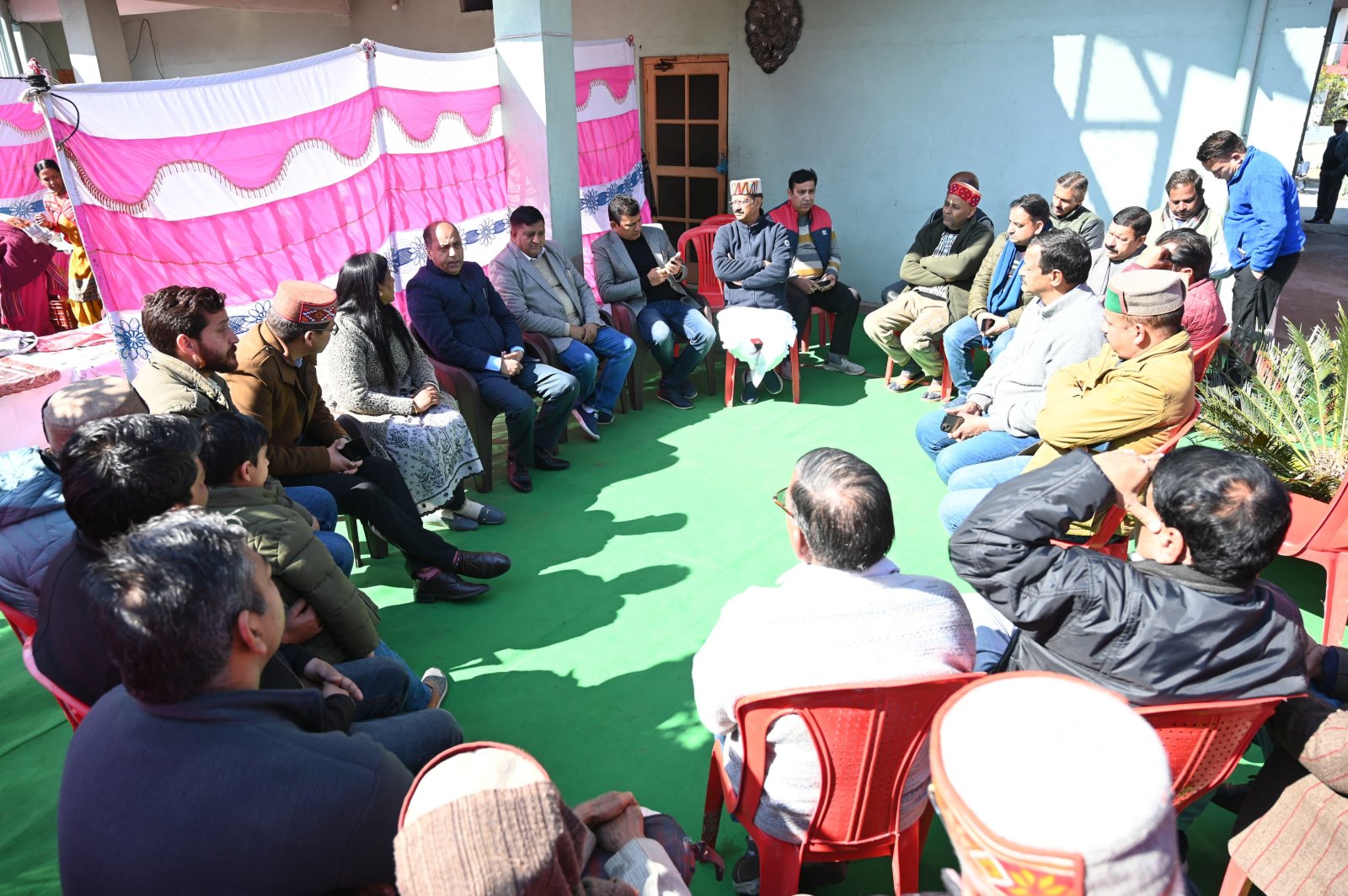 14 महीने में लिया 14 हजार करोड़ का ऋण, लगाया कहीं नहीं, कुछ तो गड़बड़ है: जयराम ठाकुर