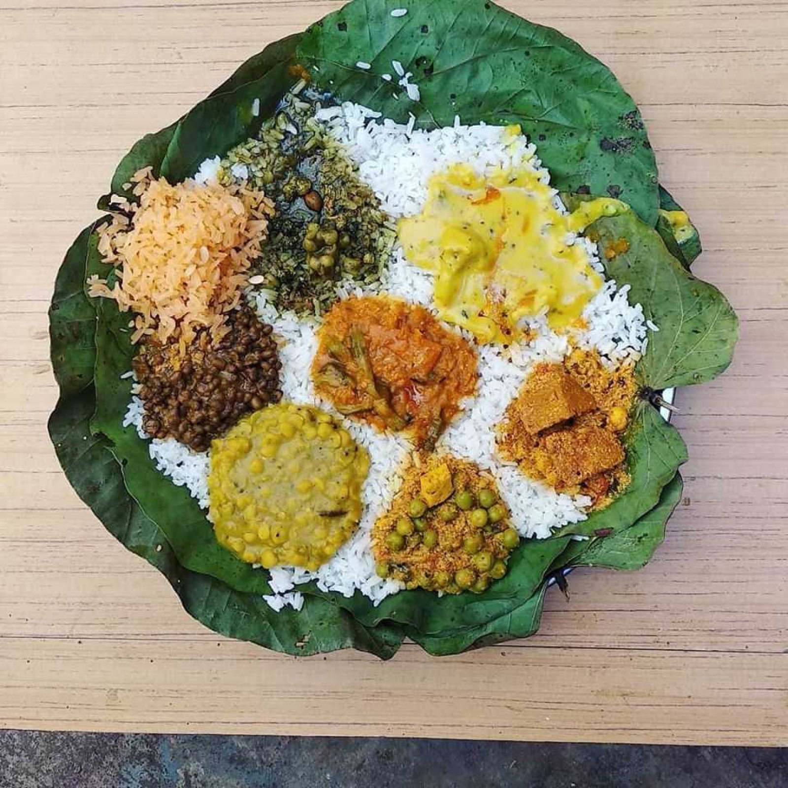 अयोध्या में राम भक्तों को मिल रहा हिमाचली धाम का स्वाद