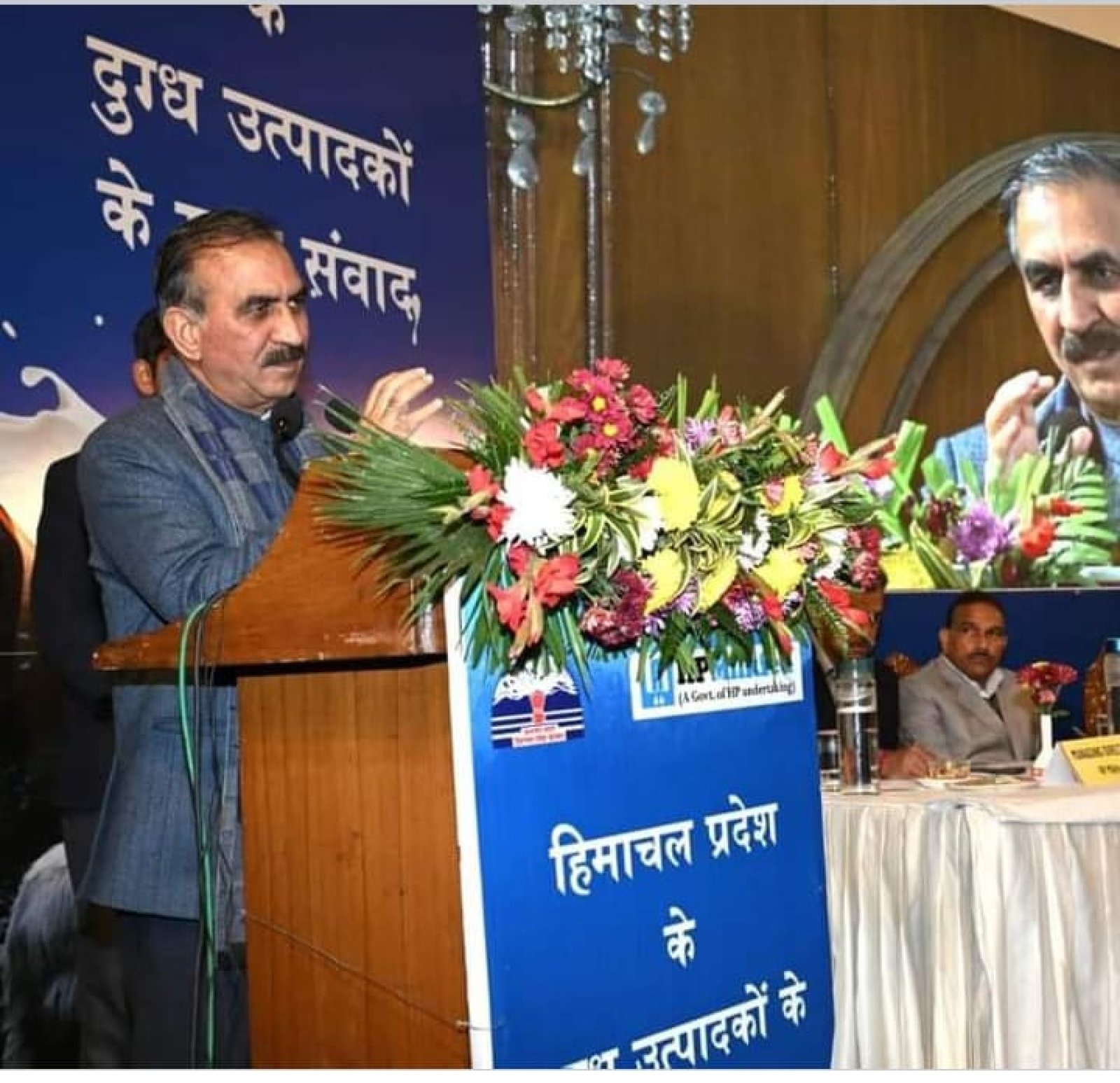 मुख्यमंत्री ने प्रदेश के दुग्ध उत्पादकों के साथ किया सीधा संवाद