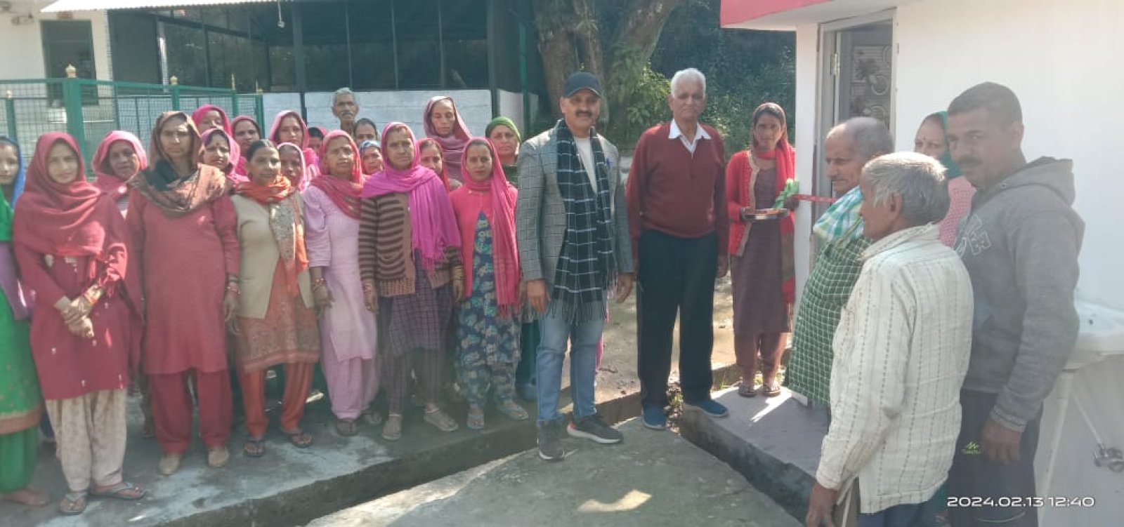 ग्राम पंचायत खोली में किया शौचालय व स्नानगृह का उद्घाटन