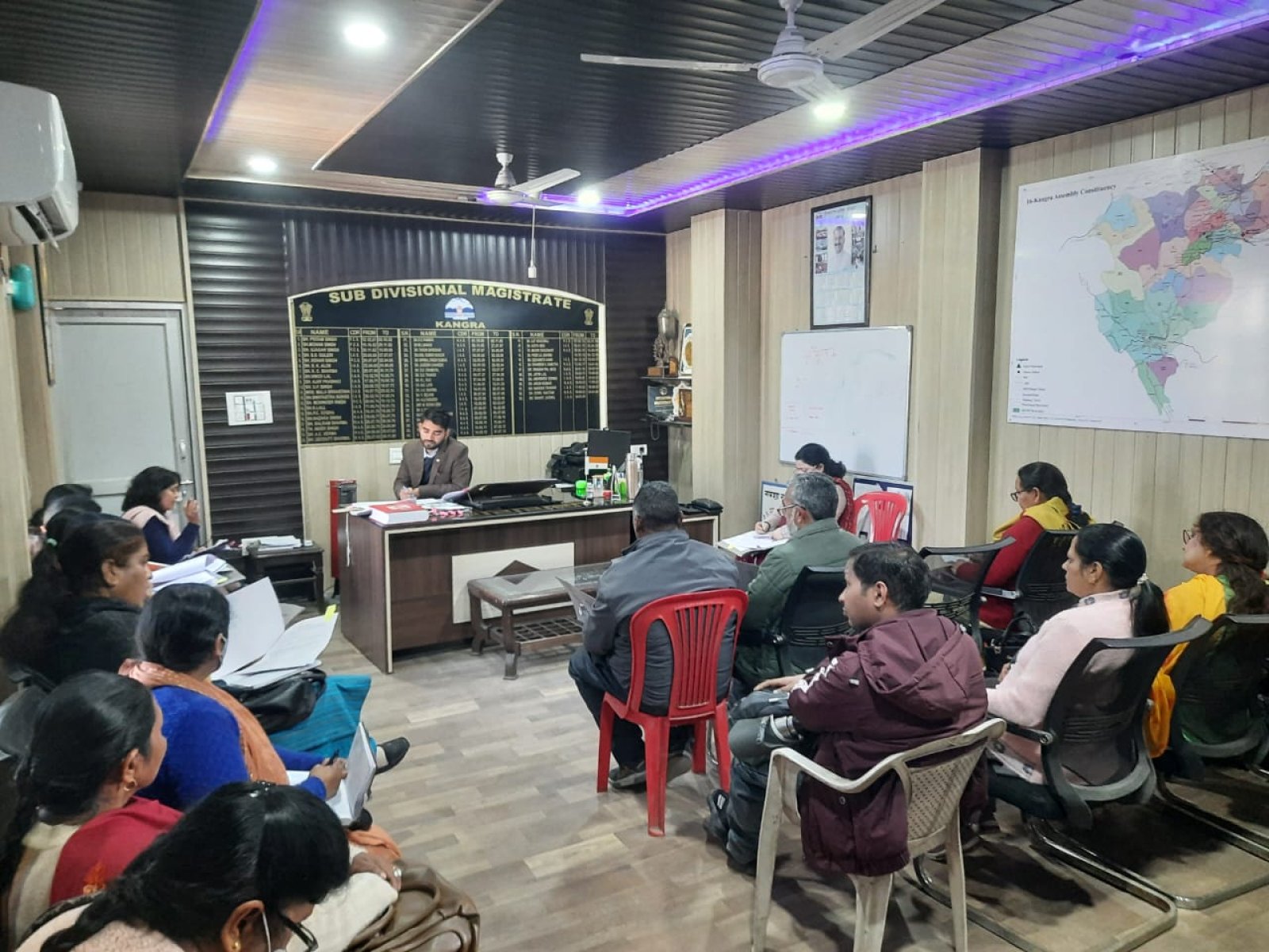एसडीएम कांगड़ा की अध्यक्षता में बाल विकास परियोजनाओं की बैठक का आयोजन