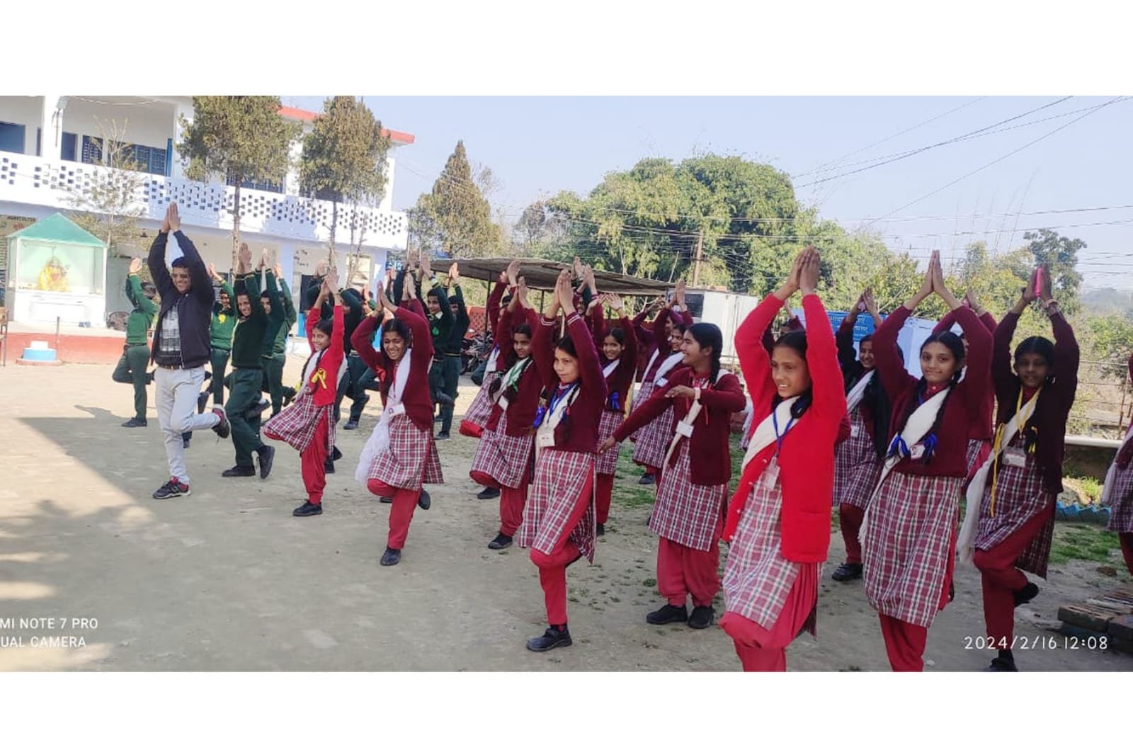 गौना करौर स्कूल में राष्ट्रीय विज्ञान माह मिशन लाइफ कार्यक्रम का आयोजन