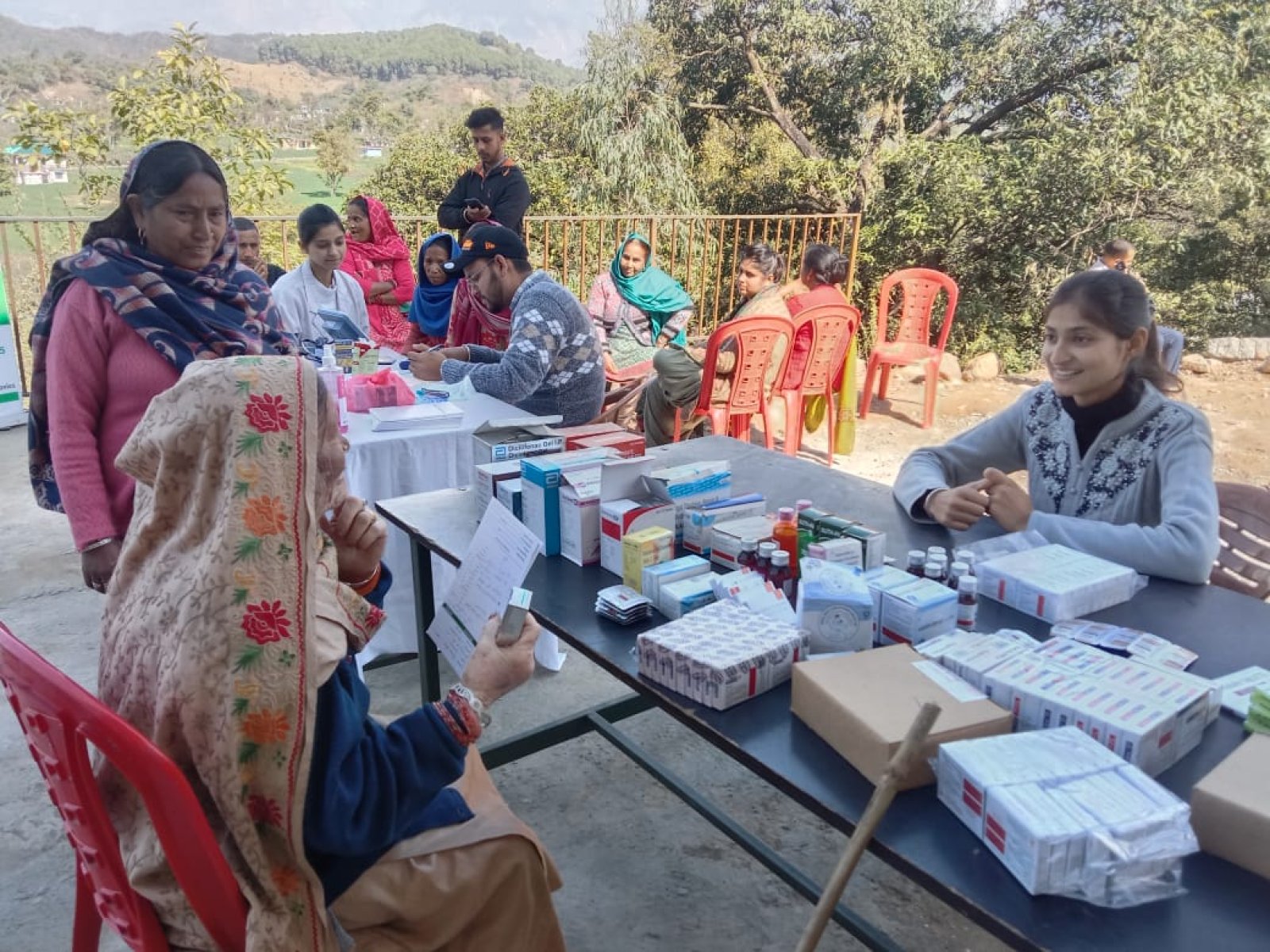 फोर्टिस हॉस्पिटल कांगड़ा ने जसौर में लगाया मल्टी स्पेशलिटी मेडिकल कैंप