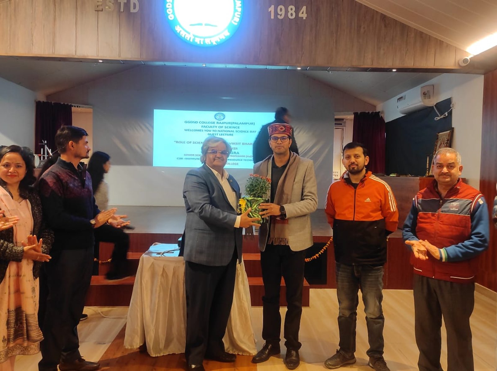 राजपुर काॅलेज में राष्ट्रीय विज्ञान दिवस के अवसर पर छात्रों को किया जागरूक