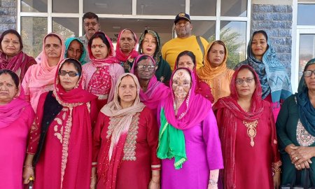 बूणी गांववासियों ने एसडीएम को सौंपा शिकायत पत्र