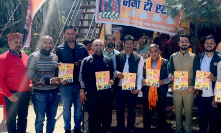 भाजयुमो अभियान के तहत रंगस में लगाया नमो टी स्टाल 