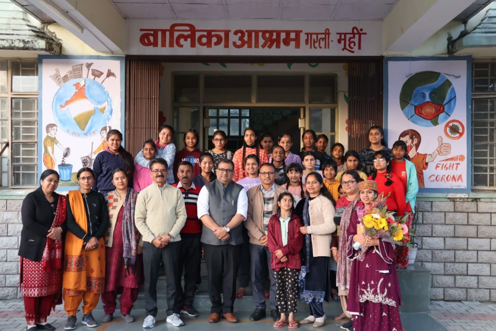 राष्ट्रीय मानवाधिकार आयोग के स्पेशल मॉनिटर ने किया बालिका आश्रम गरली का निरीक्षण