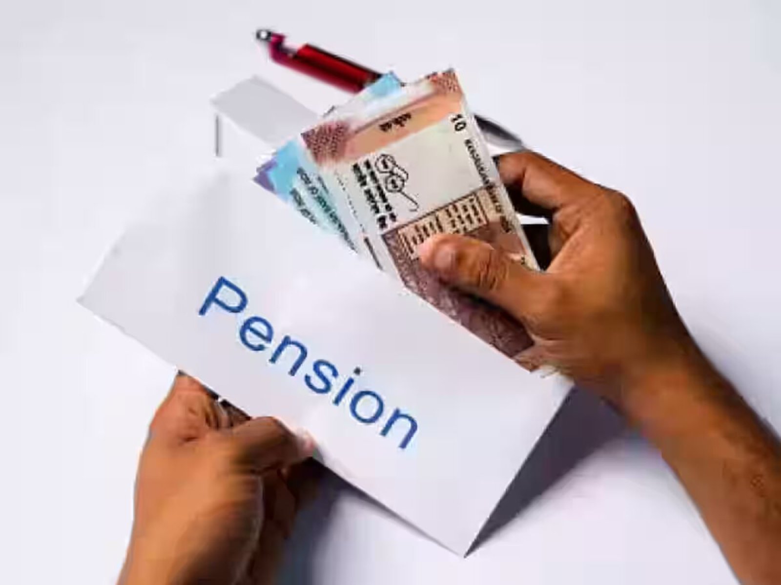 हिमाचल प्रदेश एक्स सर्विस लीग शाहपुर ने  पूर्व सैनिकों की पत्नी और बेटी को पेंशन और एरियर दिलवाया