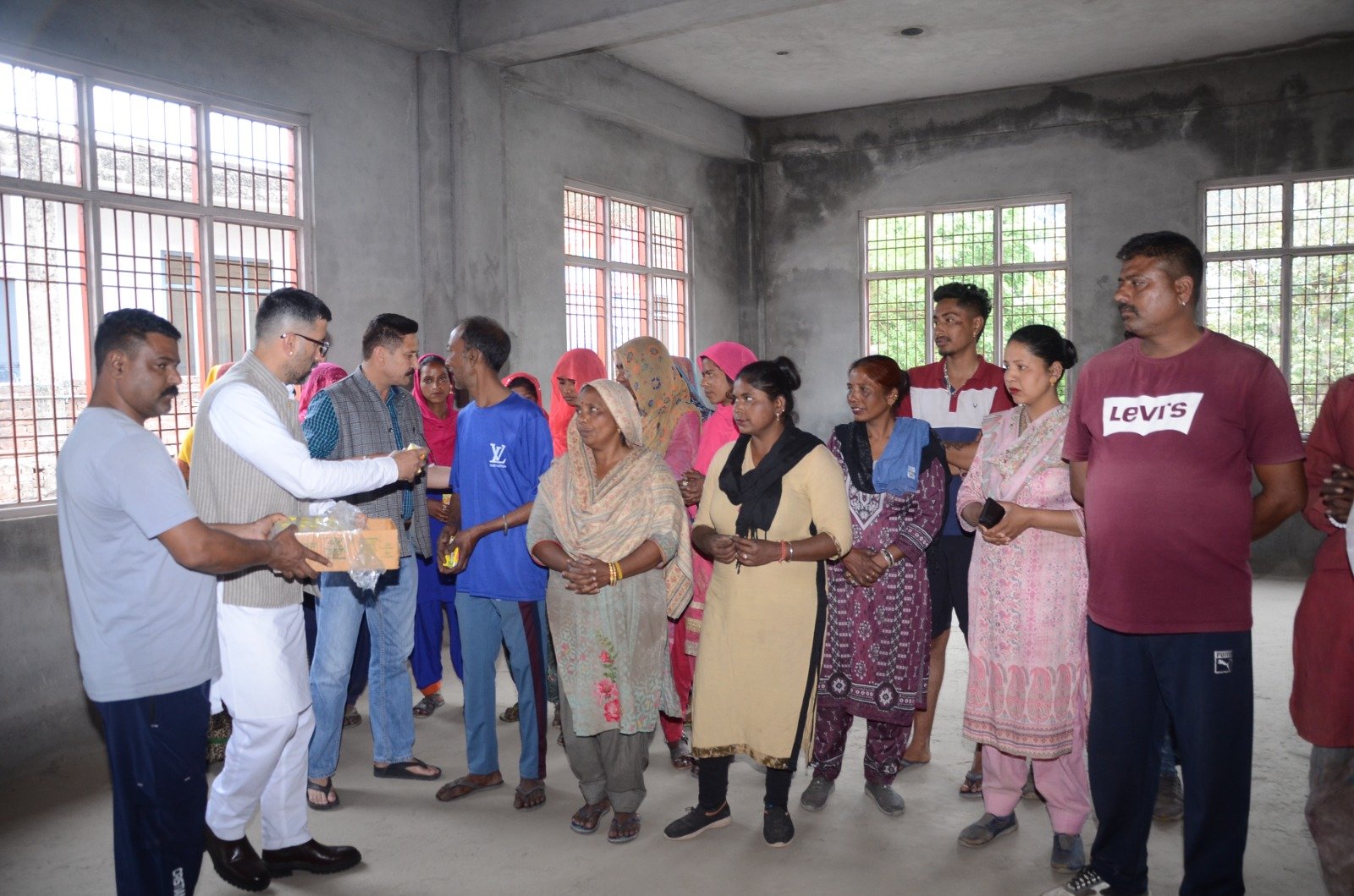  नगर पंचायत नादौन के अध्यक्ष शमी सोनी ने मुख्यमंत्री के जन्म दिवस पर किया रक्तदान 