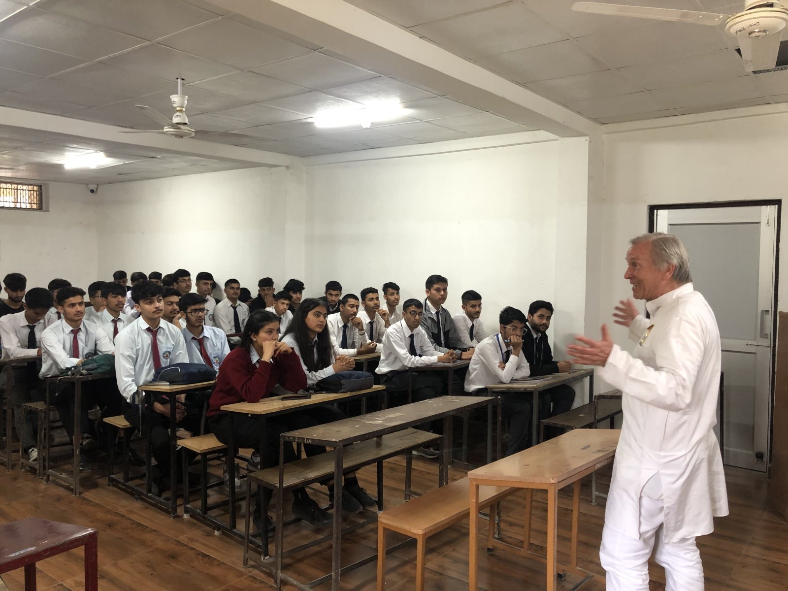 जीजीडीएसडी कॉलेज में 'ध्यान पर व्याख्यान' का किया आयोजन