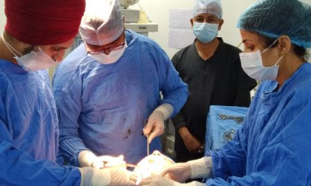 फोर्टिस कांगड़ा में अंग एल प्लास्टिक सर्जन डॉ मेजर राकेश कौंडल दे रहे बेहतरीन सेवाएं 