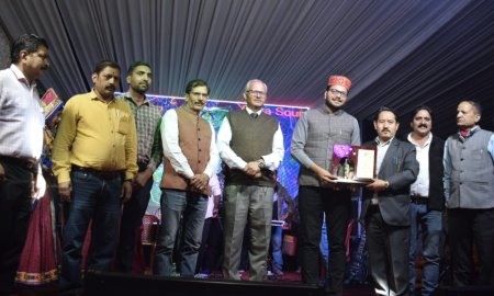 धुम्मू शाह मेले में लोक कलाकारों ने बांधा समां, सांस्कृतिक संध्या का एडीसी ने किया शुभारंभ