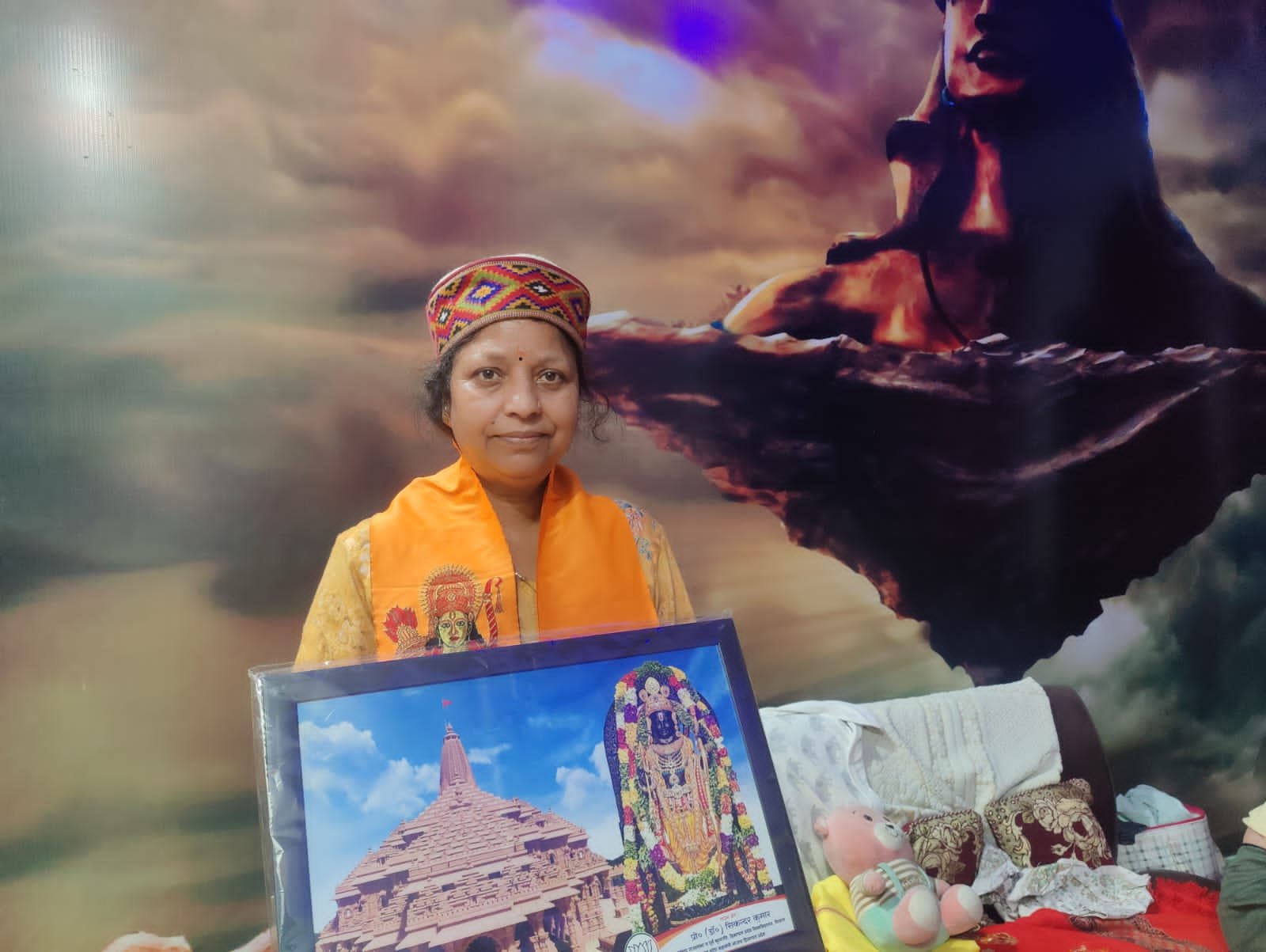अनुराग ठाकुर ने कार सेवकों को किया सम्मानित